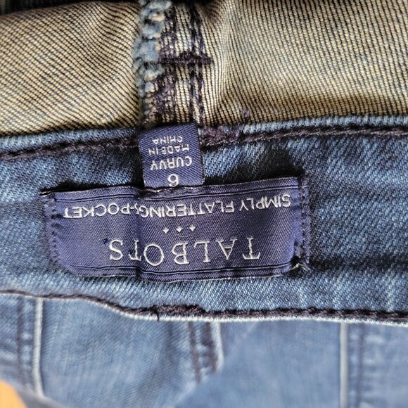 Talbots Womens Curvy Fit Simply Flattering Pocket Jeans Size 6 Mid Blue Denim - Picture 2 of 4